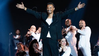 المطرب السوداني طه سليمان يرفع شعار كامل العدد في حفله الأخير بالقاهرة ويحضّر لأكثر من مفاجأة أخرى