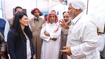 وزيرة التخطيط تتفقد مركز الأطراف الصناعية بمطروح وتسليم 100 طرف لمصابي ومتضرري الألغام