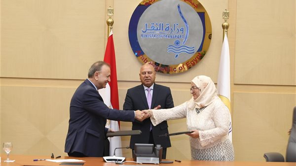 خلال التوقيع 