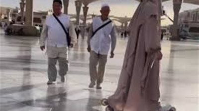 بعد تصدرها التريند.. أول تعليق من فتاة الإسكيت بالمسجد النبوي: الناس بتحلل وتحرم على مزاجها 