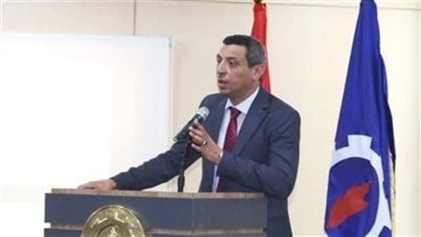 محافظ السويس