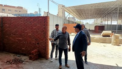 محافظ الدقهلية يوجه بسرعة الانتهاء من تنفيذ سوق طلخا الحضاري وتسكين الباعة الجائلين