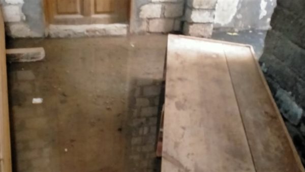  مياه الصرف تغرق