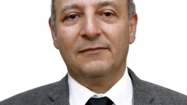 الدكتور أحمد محمد