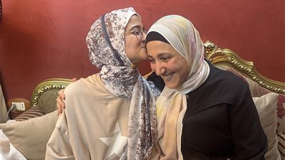 مكنتش مصدقة”.. سلمى أحمد الأولى على أدبي من الدقهلية: النتيجة هدية من ربنا