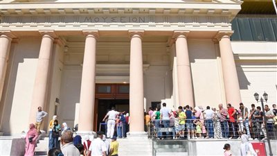 إقبال جماهيري كثيف على المواقع الأثرية بالإسكندرية بعد فتحها مجانًا احتفالًا بالعيد القومي الـ 73 |صور