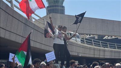 سجن 40 عاما في فرنسا بقضية اغتيال دبلوماسي إسرائيلي.. استقبال حافل لـ جورج عبداالله بـ بيروت