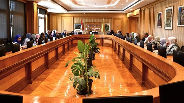 رئيس جامعة حلوان