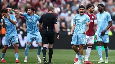 إعلانات فورية لقرارات الـVAR في ملاعب الدوري الإنجليزي بداية من الموسم المقبل