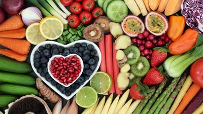 دراسة: هذه الأطعمة تحد من زيادة الوزن حتى مع تناول الدهون