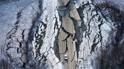 علماء يحذرون من خطر حدوث زلزال مفاجئ تحت قارة أمريكا الشمالية 