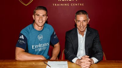 رسميًا.. أرسنال يعلن ضم السويدي فيكتور جيوكيريس