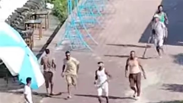 مشاجره بشاطئ النخيل