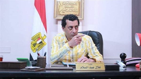 الفنان أيمن إسماعيل