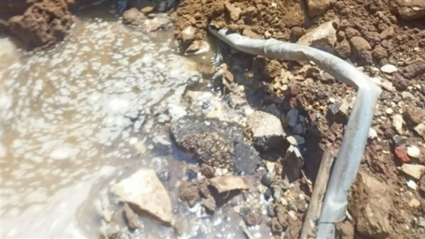 كسر ماسورة مياه 