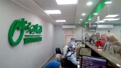 مكاتب البريد تستقبل المواطنين من ذوي الهمم لسداد مقدمات وحدات سكن لكل المصريين 7