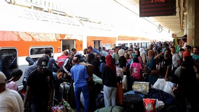 النقل تدرس الدفع بقطار إضافي لتسهيل العودة الطوعية للسودانيين إلى وطنهم │ خاص