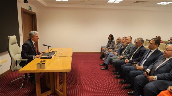 وزير السياحة والآثار