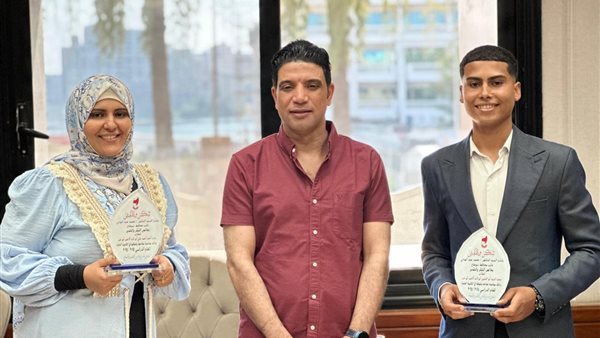 تكريم نائب سوهاج