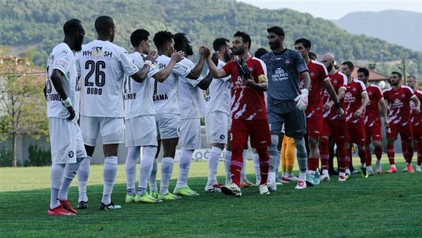 بيراميدز وتراكتور