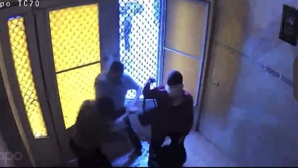 الاعتداء على أستاذة