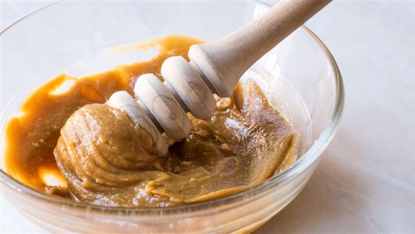 فوائد الطحينة بالعسل