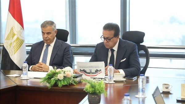 وزير الصحة ومحافظ