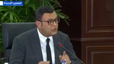 وزير الإسكان: وفرنا 55 سيارة مياه لخدمة المناطق المتأثرة بالجيزة.. ونعتذر للمواطنين عن الانقطاع