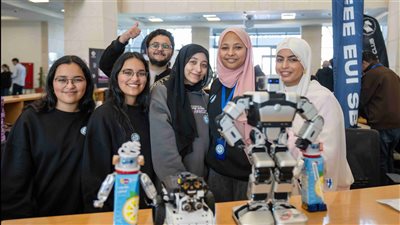 تفاصيل منح تدريب طلاب الهندسة من جامعة مصر للمعلوماتية في إسبانيا