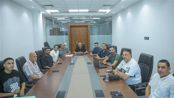 الجهاز الفني لمنتخب