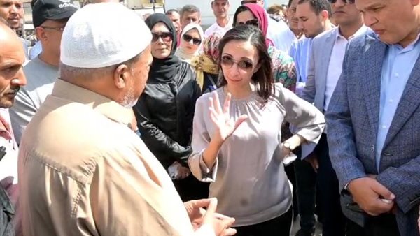 محافظ البحيرة في