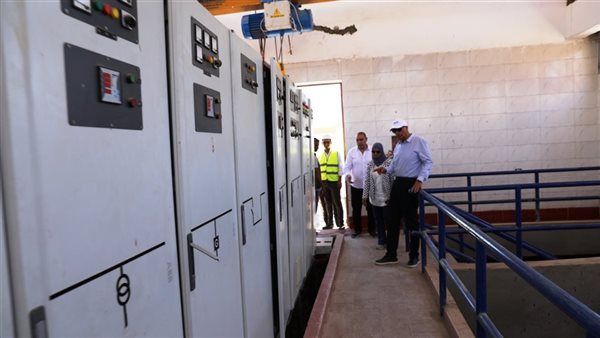 محافظ أسوان