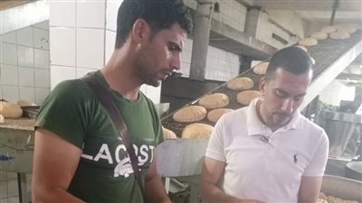 ضبط مخابز بلدية لإنتاجها خبزا ناقص الوزن خلال حملات تموينية بالبحيرة