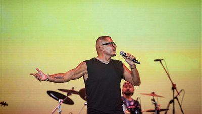 حفل أسطوري.. عمرو دياب يحقق أعلى حضور جماهيري في مهرجان العلمين