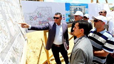 وزير الإسكان يوجه باستغلال الأراضي الواقعة على جانبي طرق مدينة برج العرب الجديدة وطرحها للاستثمار