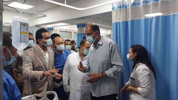 محافظ سوهاج يزور