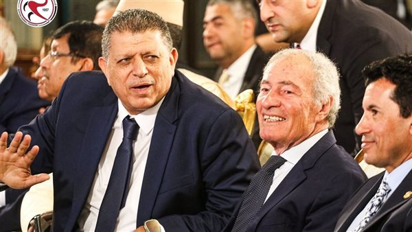 وزير الرياضة ورئيسا