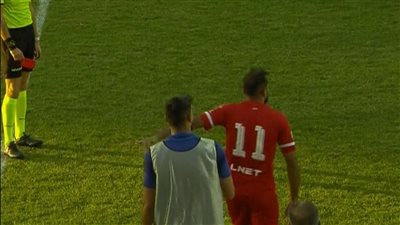 بعد طرد لاعب من كل فريق ونشوب شجار.. توقف مباراة أهلي طرابلس والاتحاد بالدوري الليبي