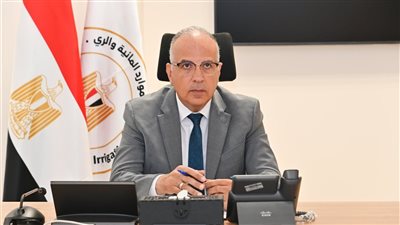وزير الري: المياه الجوفية مورد غير متجدد.. وزراعة الصحراء بالقمح لتحقيق الاكتفاء الذاتي غير ممكنة