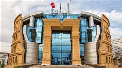 جامعة المستقبل في مصر تستضيف وفدًا من جامعة كورك لتعزيز برنامج التعاون الأكاديمي الدولي بين المؤسستين