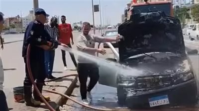 السيطرة على حريق سيارة ملاكي بمدينة السلام بحي فيصل بالسويس بسبب الحرارة المرتفعة