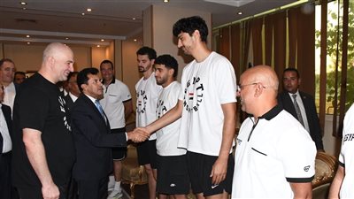 وزير الرياضة يلتقي منتخب السلة قبل خوض منافسات بطولة الأفروباسكت 2025