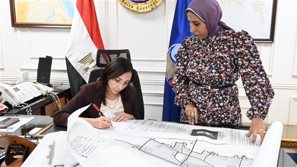 محافظ البحيرة تعتمد