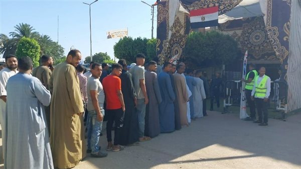 لجان _ تعبيرية 