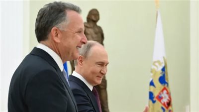 هبوط طائرة المبعوث الأمريكي الخاص ستيف ويتكوف في موسكو