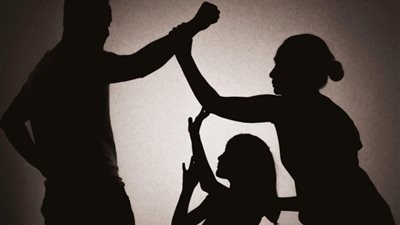 نزاع عائلي على تركة فنان شهير تشمل فللًا وأراضي.. وتأجيل إعلام الوراثة خوفًا من المساءلة| خاص