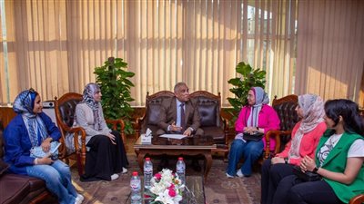 بعد نشر القاهرة 24 لأزمة الأطباء المقيمين.. رئيس جامعة طنطا يجتمع بوفد من الطبيبات للاستماع إلى مطالبهن