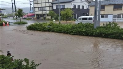 أمطار غزيرة.. تحذيرات من انهيارات أرضية وفيضانات في اليابان 