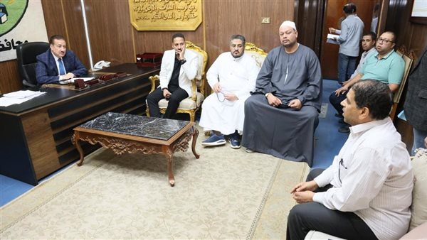 جانب من اللقاء اليومي