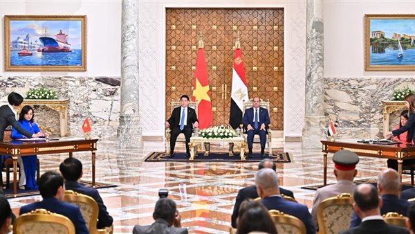 خلال التوقيع 